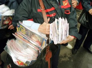 Un poştaş a furat 4 pensii