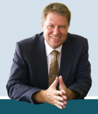 Iohannis a acceptat să devină Ministru de Interne