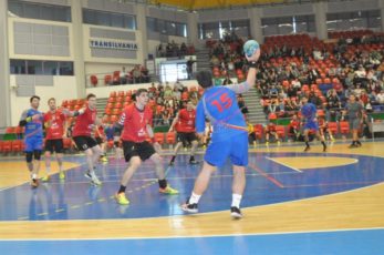 Handbal seniori: Victorie în deplasarea de la Sibiu