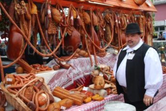 Cele mai multe produse tradiţionale provin din judeţul nostru