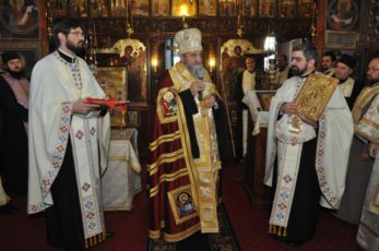 Mitropolitul Ardealului a instalat un nou preot, la Făgăraș