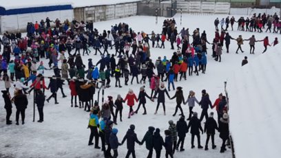 VIDEO | Flash mob în curtea CN Radu Negru