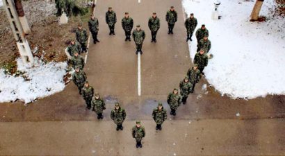 VIDEO | Militarii din Făgăraș au jurat credință țării