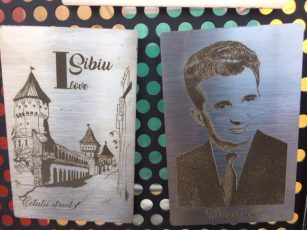 Magneți cu Ceaușescu, la Târgul de Crăciun din Sibiu