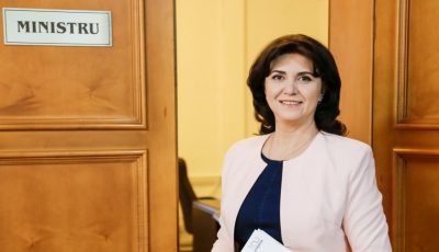 Ministrul Educației îl contrazice pe vicepremier: Nu luăm în calcul înghețarea anului școlar!