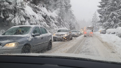 Cod galben de ninsori și restricții de circulație, în județul Brașov