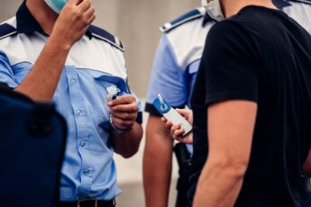 Tot mai mulți șoferi, prinși drogați la volan