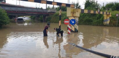 VIDEO | Inundații și incendii, în județul Brașov