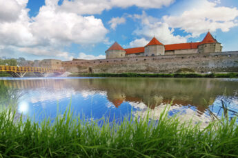 Biblioteca Municipală Făgăraş și altele 29 din județ, modernizate și digitalizate prin PNRR