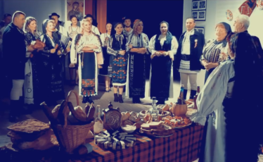 Primiți cu colinda?