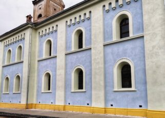 „Ecourile Tăcerii” – teatru la Sinagoga din Făgăraș, în memoria rezistenței anticomuniste