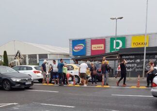 Accident rutier la ieșirea din Făgăraș. Un șofer a fost transportat la spital