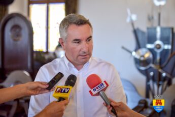 Primarul Făgărașului, replică pentru ministrul Economiei: Nu e groapă ilegală, ci stație de sortare autorizată