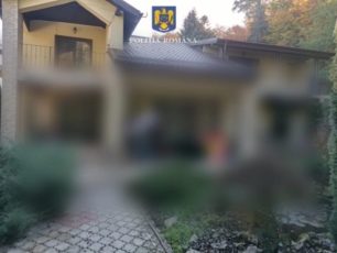Percheziții în Făgăraș. Droguri, bijuterii și sume mari de bani, descoperite de polițiști