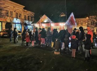 Căsuțe și corturi, la Târgul de Crăciun din Făgăraș. Comercianții pot depune cereri de participare