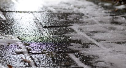 Vine frigul în toată țara: ploaie, lapoviță și ninsoare