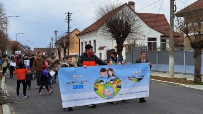 Premieră în Făgăraș: Marșul pentru viață și înființarea Centrului Pro Viață (FOTO)