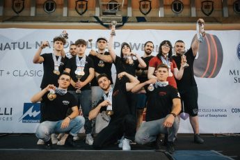 Performanță impresionantă. 66 de medalii câștigate de sportivii făgărășeni la Campionatul Național de Powerlifting Clasic