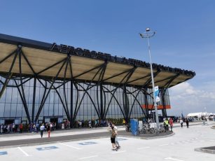 Programul Aeroportului Brașov va fi prelungit la 16 ore, din 15 ianuarie