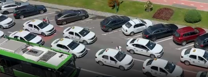 Taximetriștii protestează la Brașov
