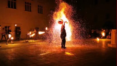 Programul complet al MedFest din Cetatea Făgăraș: concerte folk, show incendiar, ateliere creative și spectacole pentru copii