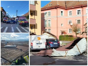 Acoperișul unui bloc a căzut pe mașinile parcate, după ce a fost smuls de vânt, pe str. Parcului