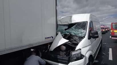 Accident rutier la Veștem. Traficul este blocat iar pentru o victimă a fost solicitat elicopterul SMURD