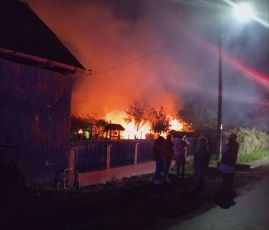 Incendiu în Șercaia, la miezul nopții
