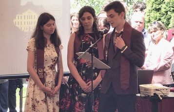 Premieră. Trei șefi de promoție la Colegiul Național „Radu Negru”. Absolvenții își vor continua studiile în țară