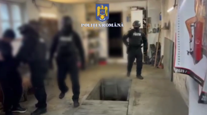 Percheziții la un service auto din Făgăraș