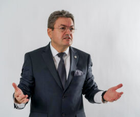 Rectorul Univ. din București, după decizia CCR: „Chiar se dorește o nouă revoluție?”