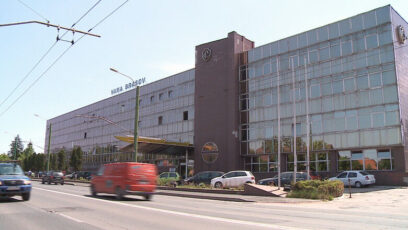 Două inspectoare vamale din Brașov, trimise în judecată pentru luare de mită, fals intelectual și abuz în serviciu