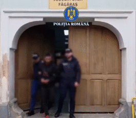 Bărbat din Viștea, arestat după ce a fost prins fără permis la volanul unei mașini neînmatriculate