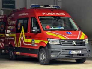 Salvatorii din Brașov au primit ambulanțe noi, dotate cu echipamente de ultimă generație