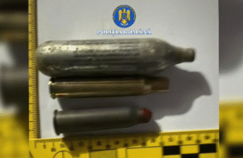 VIDEO Percheziții pentru deținere ilegală de arme și muniție