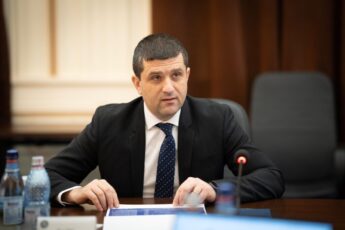 Achiziții militare suspecte la Făgăraș. Radu Miruță a sesizat DNA