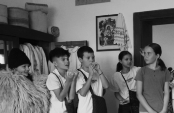 Copiii din satul Mândra au filmat propriul „Harap Alb”
