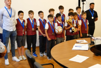 Elevi de la „Radu Negru”, vicecampioni naționali, premiați de Consiliul Local
