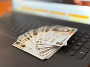 Cartea electronică de identitate, disponibilă acum la Evidența Persoanelor din Făgăraș