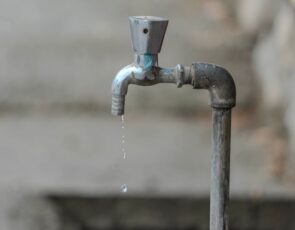 Tariful apei potabile s-a majorat și în Drăguș, de la 1 septembrie