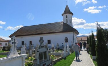 Două biserici-monument din Sâmbăta de Sus vor fi restaurate cu fonduri europene